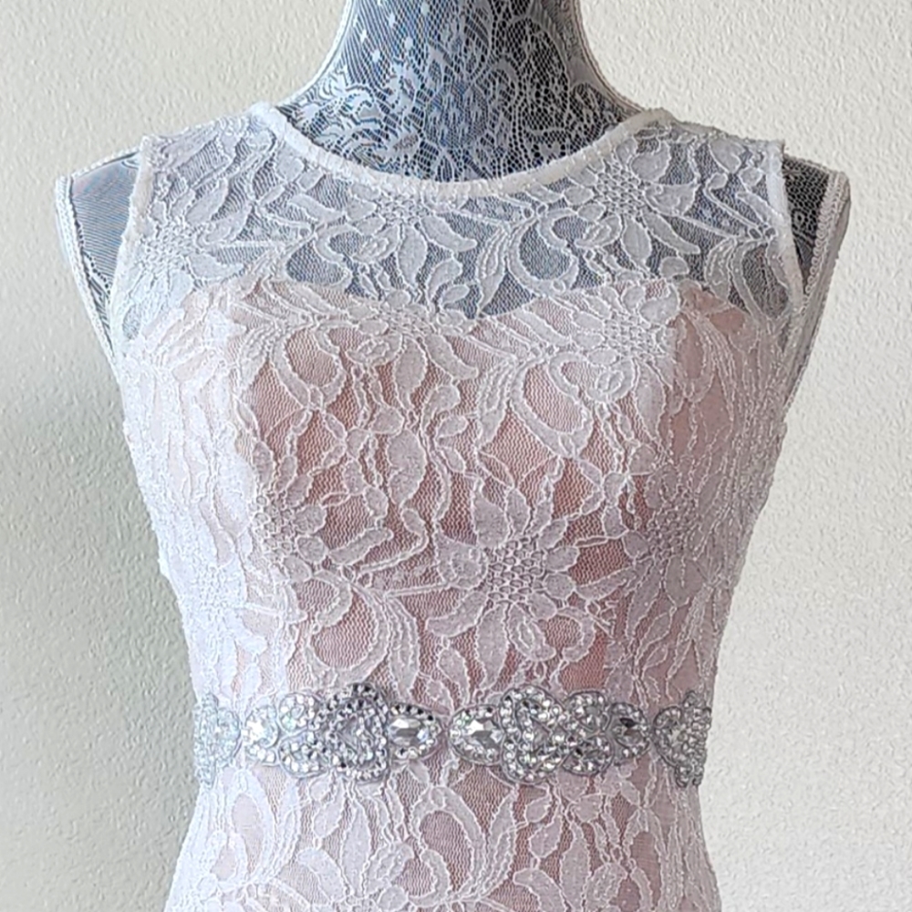 Dress - Picture 3 of 3
